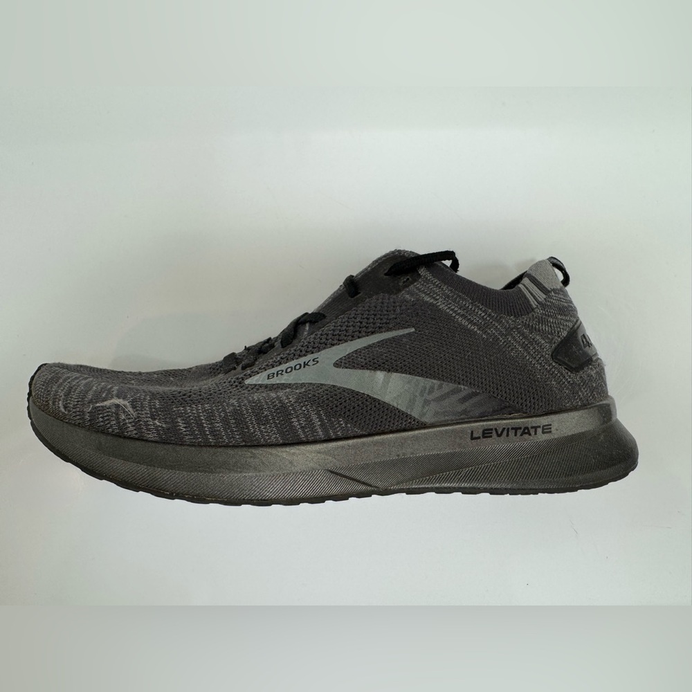 Brooks Levitate 4 Running Shoes - Black and Gray